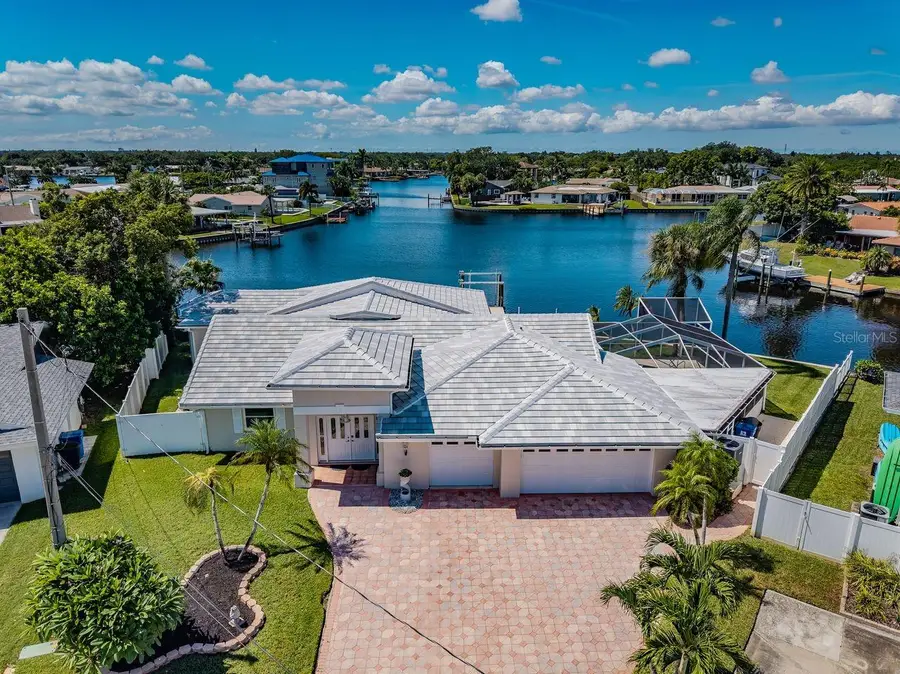 4280 13th Lane Ne, Saint Petersburg, FL 33703 - #2