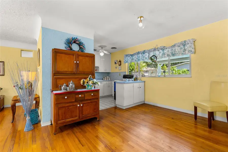 4559 N Yardley Avenue N, Saint Petersburg, FL 33713 - #3