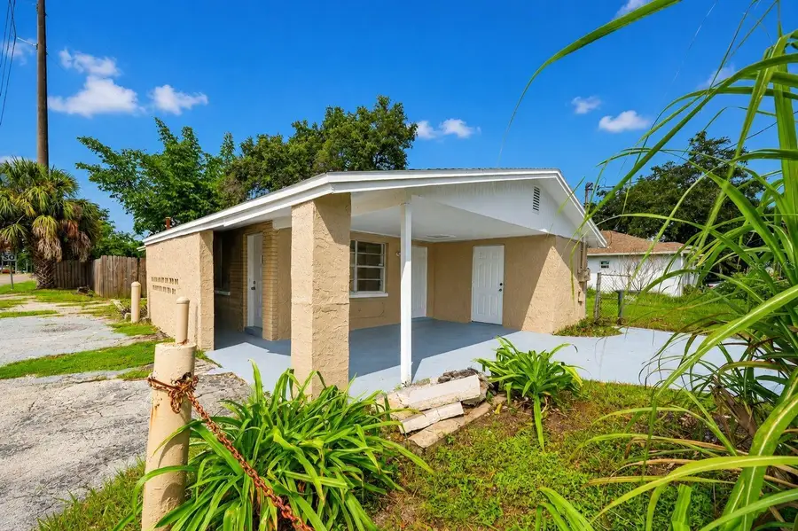 3311 E Chelsea Street, Tampa, FL 33610 - #2