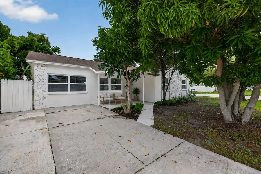 9001 Arndale Circle, Tampa, FL 33615 - #2