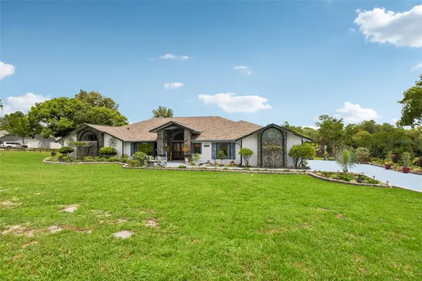 5318 Sandra Drive, WEEKI WACHEE, FL 34607