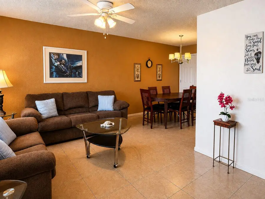 6044 22nd Avenue N #2, Saint Petersburg, FL 33710 - #2