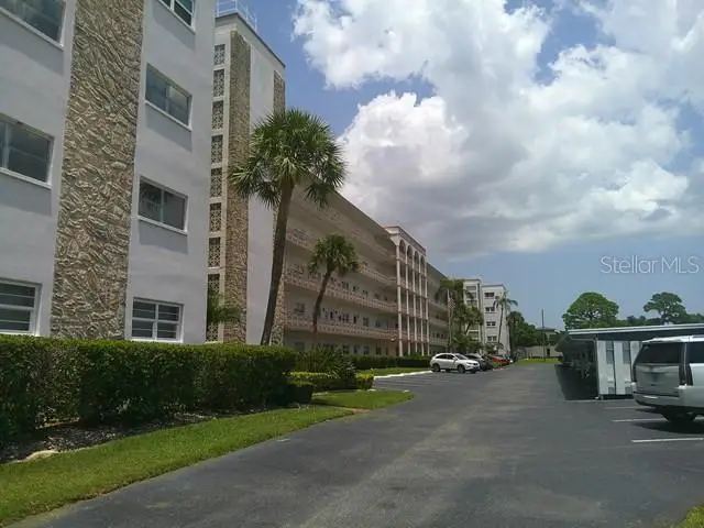 5603 80th Street N #207, Saint Petersburg, FL 33709 - #1