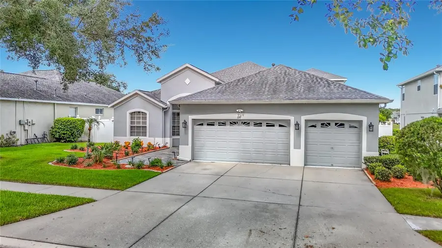 220 Ronja Lane, Valrico, FL 33594 - #2