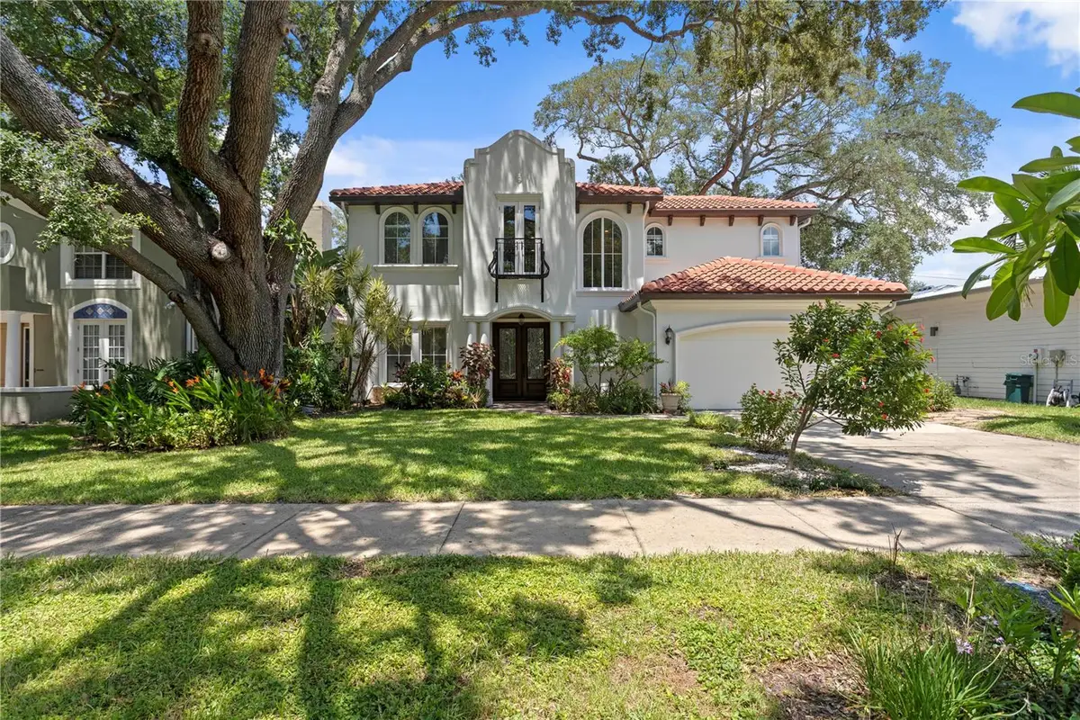 3911 W Dale Avenue, Tampa, FL 33609 - #1