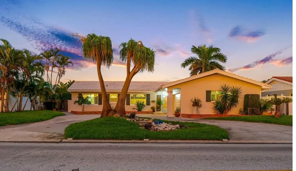 530 79th Street S, Saint Petersburg, FL 33707 - #1