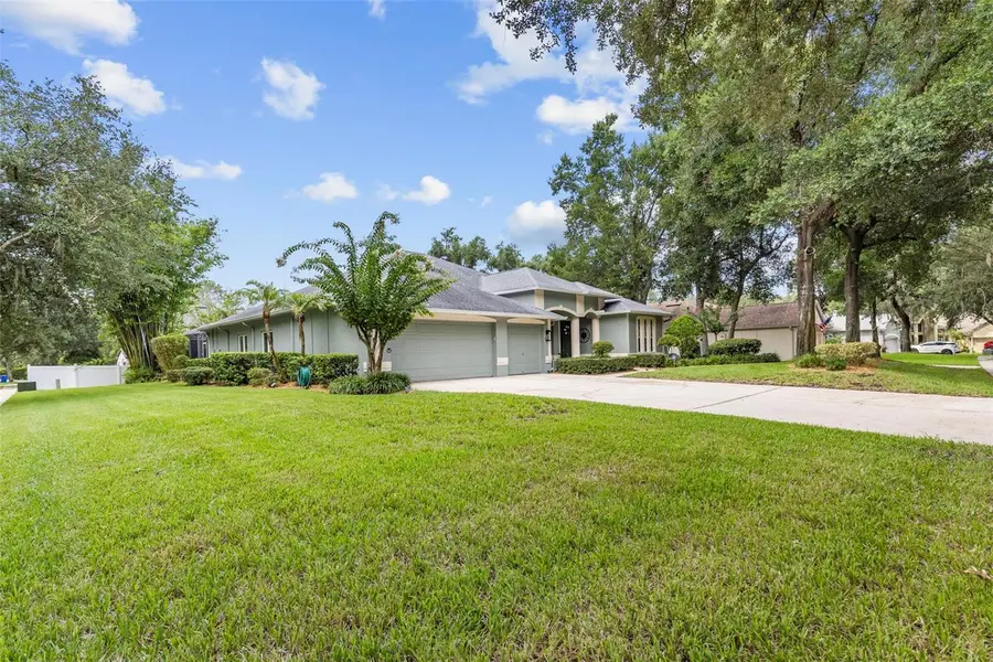 28 Camelot Ridge Drive, Brandon, FL 33511 - #3