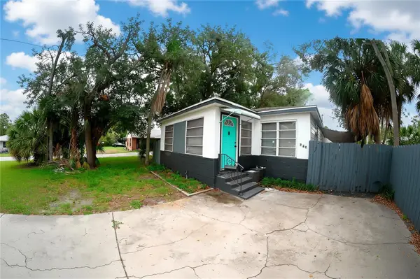 366 45th Avenue N, ST PETERSBURG, FL 33703