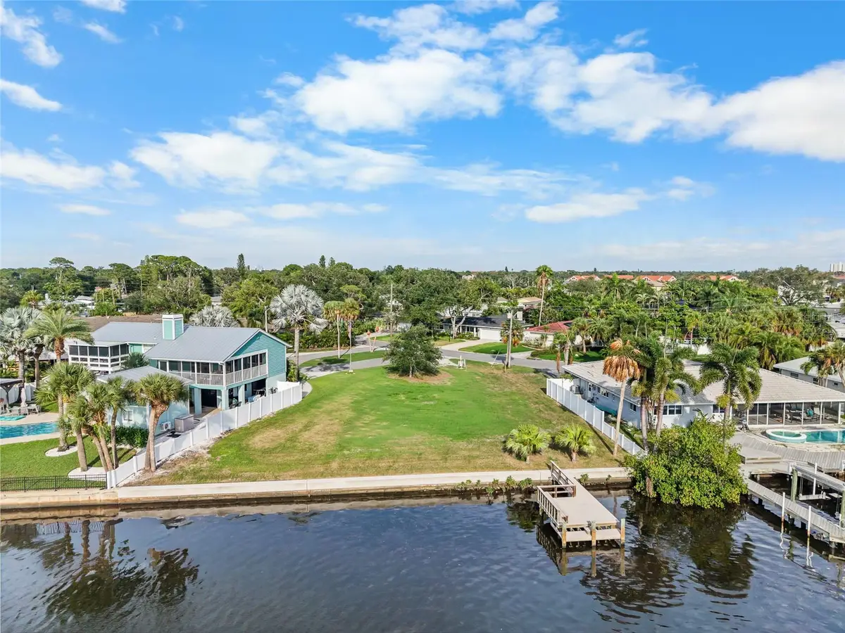 1301 Sea Gull Drive S, Saint Petersburg, FL 33707 - #1