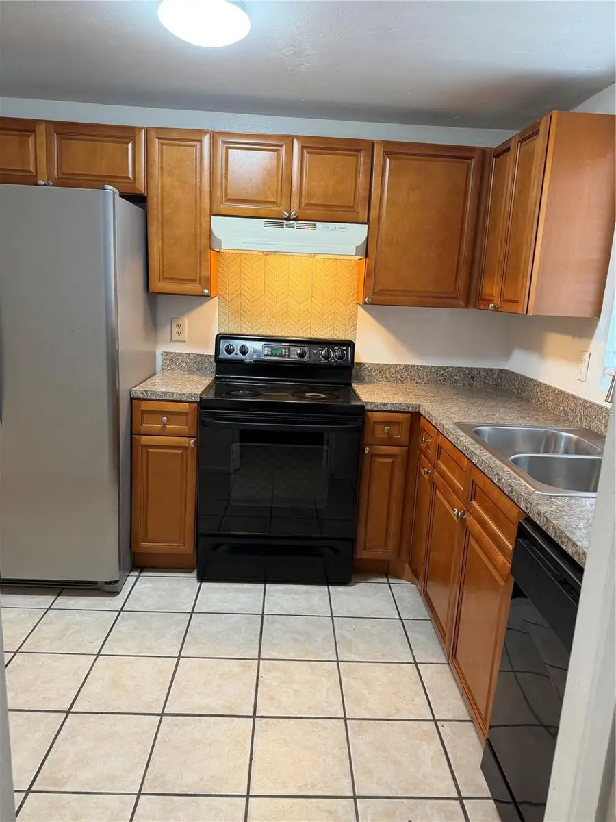 8237 Ravencroft Drive, Tampa, FL 33615 - #3