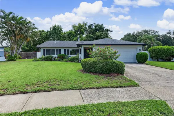 9777 119th Way, SEMINOLE, FL 33772