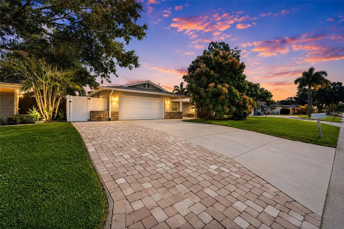 14233 102nd Avenue, Largo, FL 33774 - #1