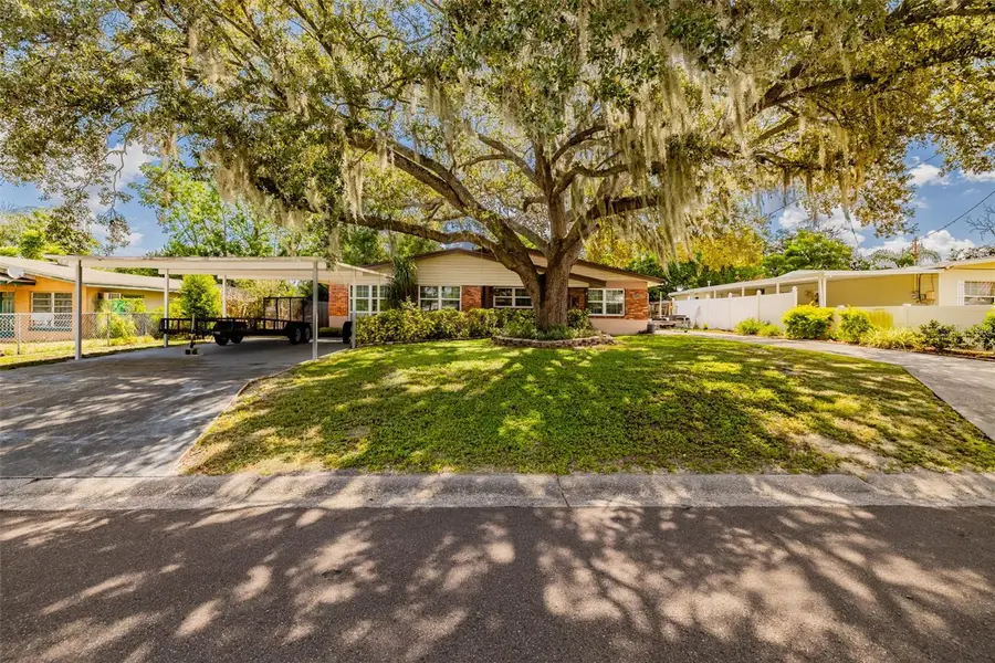 1205 W Camellia Drive, Brandon, FL 33510 - #3