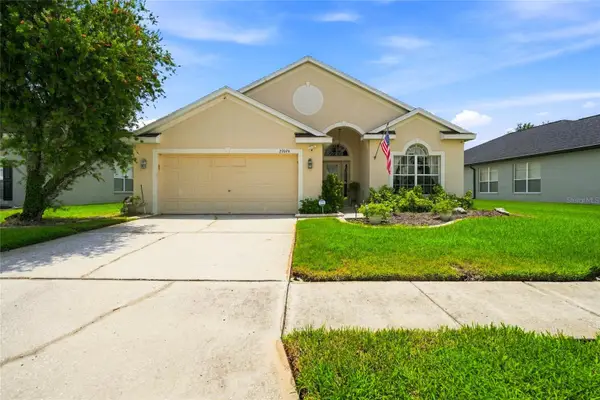 27026 Arrowbrook Way, WESLEY CHAPEL, FL 33544
