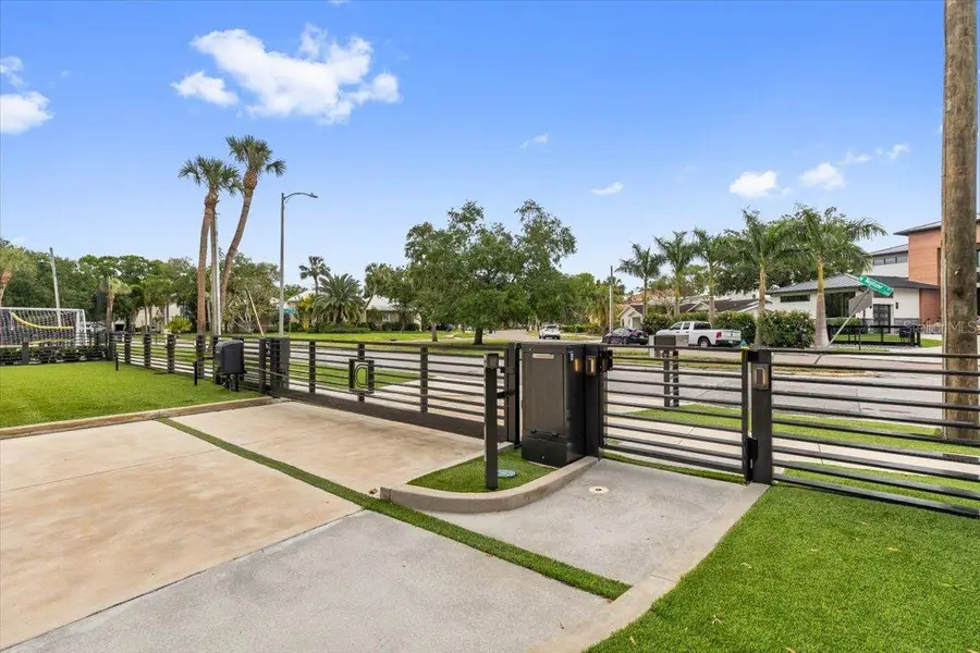 5131 W Neptune Way, Tampa, FL 33609 - #2