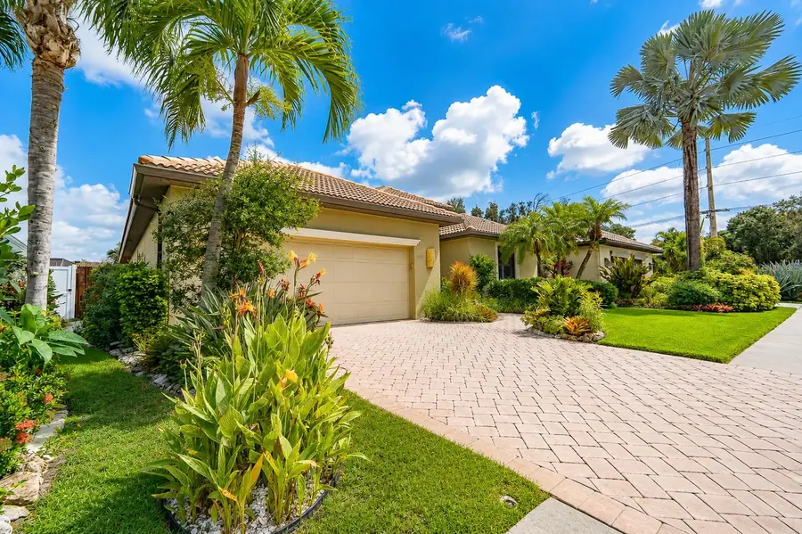 2557 Marblehead Drive, Sarasota, FL 34231 - #3