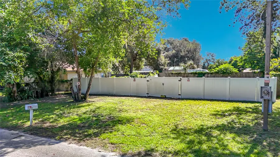 11707 Carver St, Thonotosassa, FL 33592 - #3