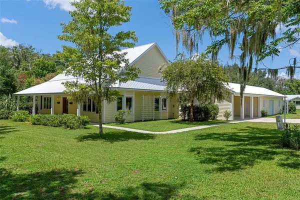 8779 E Orange Avenue, FLORAL CITY, FL 34436