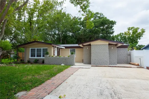8830 69th Street N, PINELLAS PARK, FL 33782