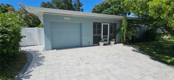 10709 115th Avenue, SEMINOLE, FL 33778