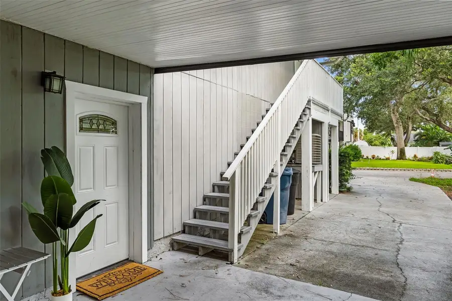 138 69th Avenue N, Saint Petersburg, FL 33702 - #3
