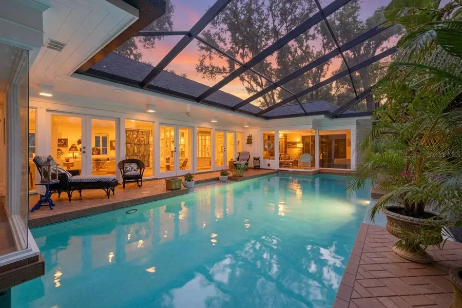 602 S Riverhills Drive, Temple Terrace, FL 33617 - #3