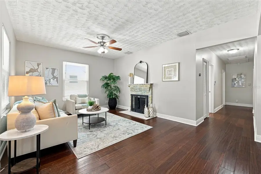 307 E North Street, Tampa, FL 33604 - #3