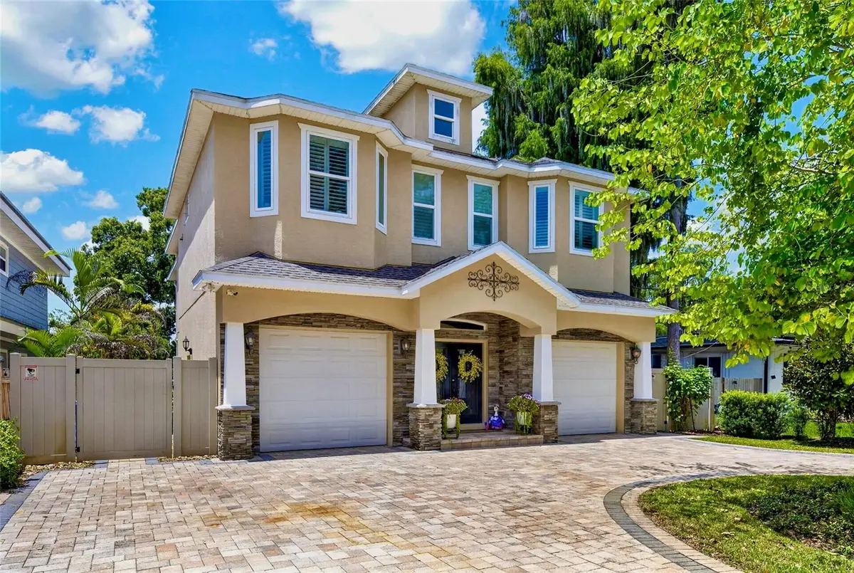 303 W Chapman Road, Lutz, FL 33548 - #1