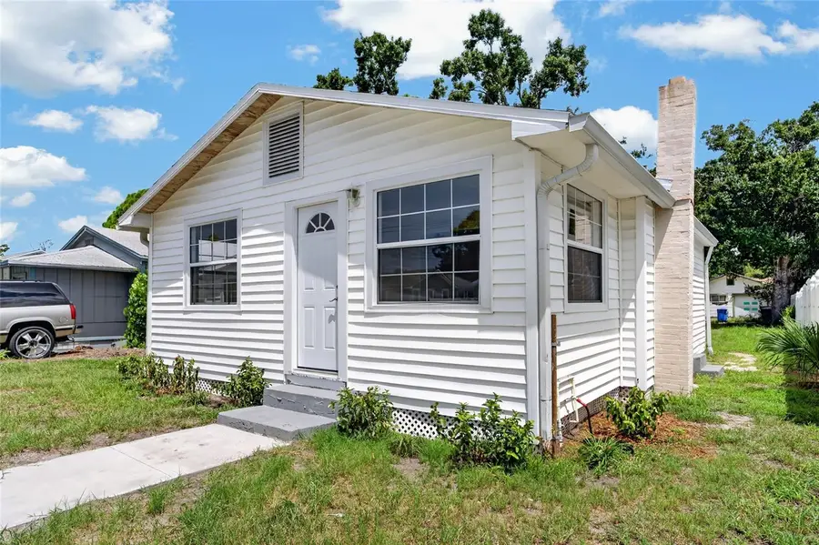 3927 11th Avenue S, Saint Petersburg, FL 33711 - #2