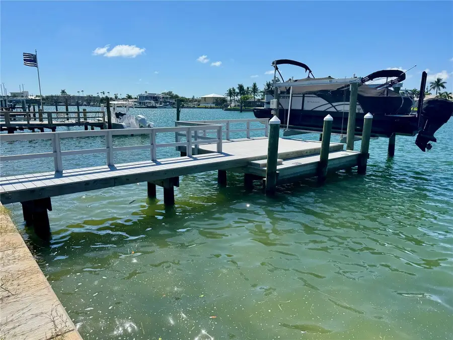 530 115th Avenue, Treasure Island, FL 33706 - #2