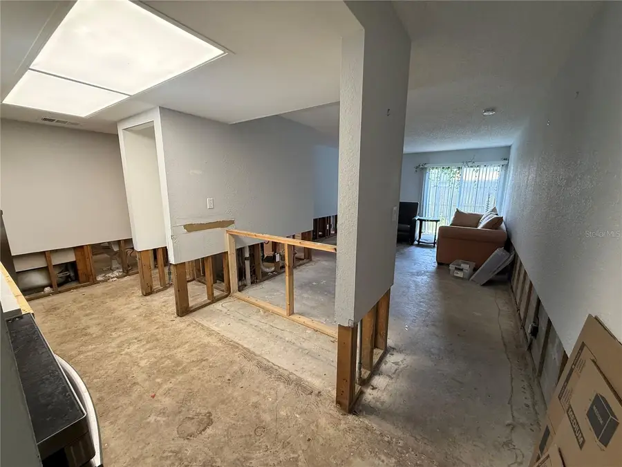 8649 Lake Isle Drive #182, Temple Terrace, FL 33637 - #3