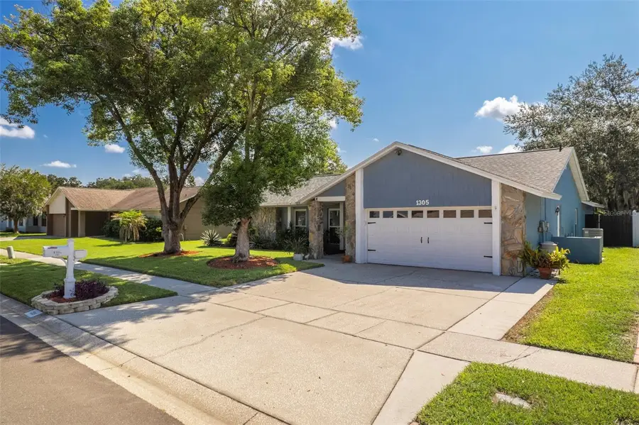 1305 Windjammer Place, Valrico, FL 33594 - #3