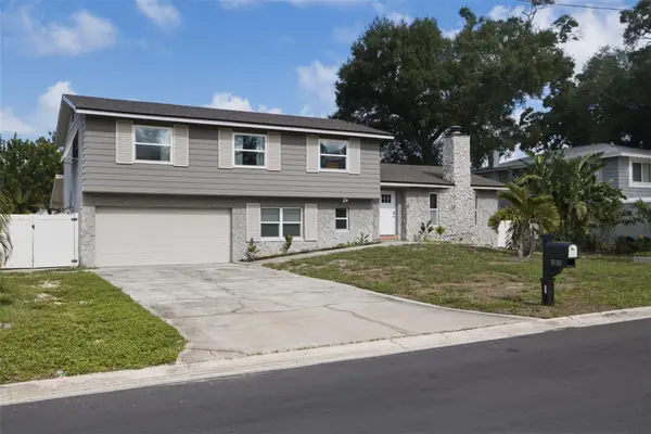 8580 139th Lane, SEMINOLE, FL 33776