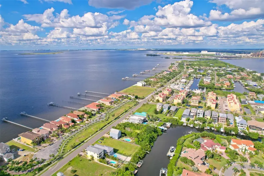 6407 Marbella Boulevard, Apollo Beach, FL 33572 - #2