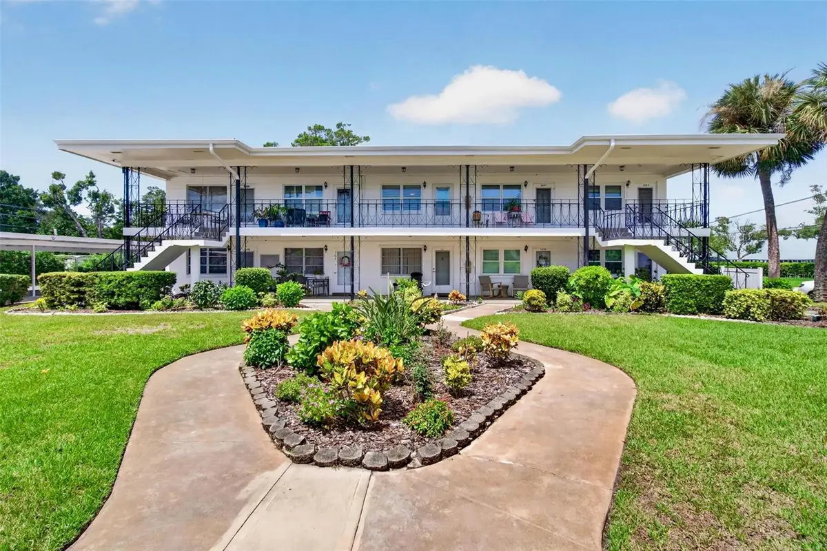 138 36th Avenue N #208 W, Saint Petersburg, FL 33704 - #1