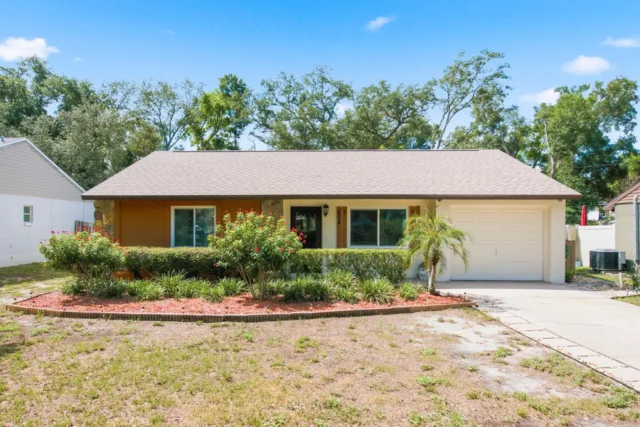 624 E Spruce Street, Tarpon Springs, FL 34689 - #3