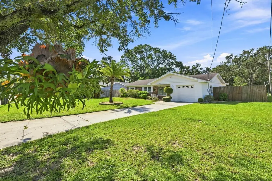 518 W 129th Avenue, Tampa, FL 33612 - #3
