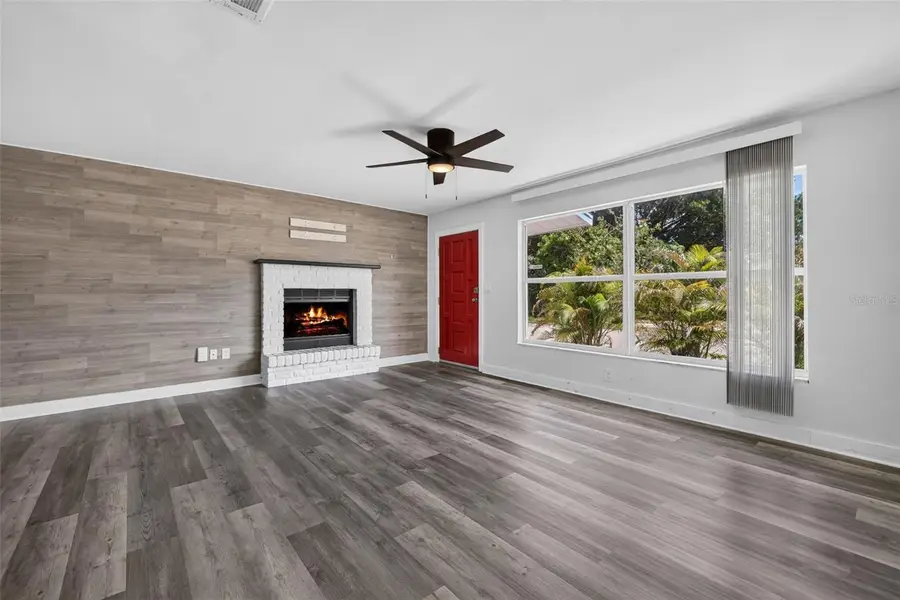 2175 43rd Avenue N, Saint Petersburg, FL 33714 - #3