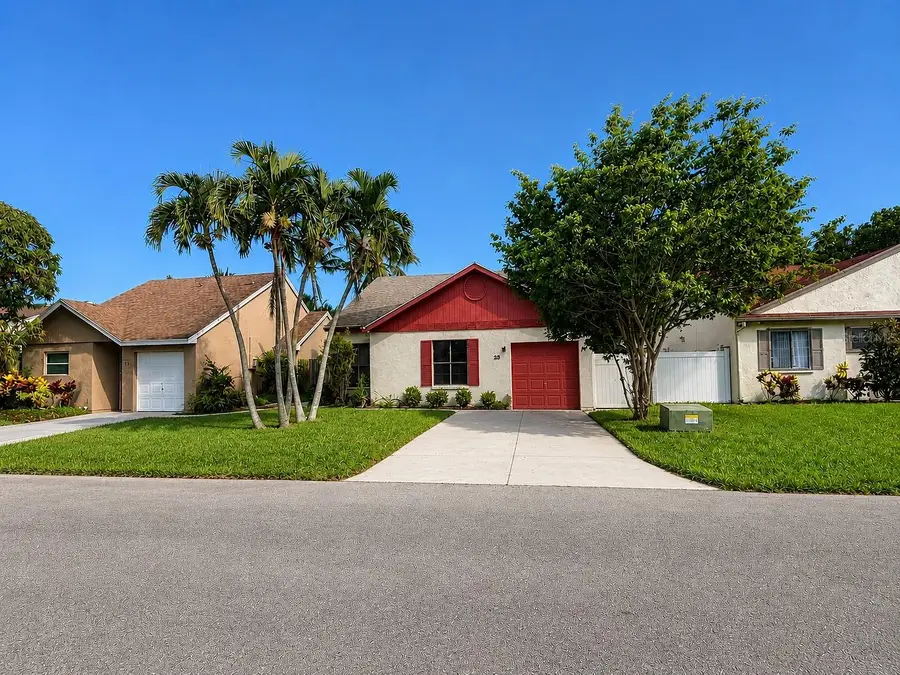 33 Peachtree Place, Boynton Beach, FL 33436 - #2