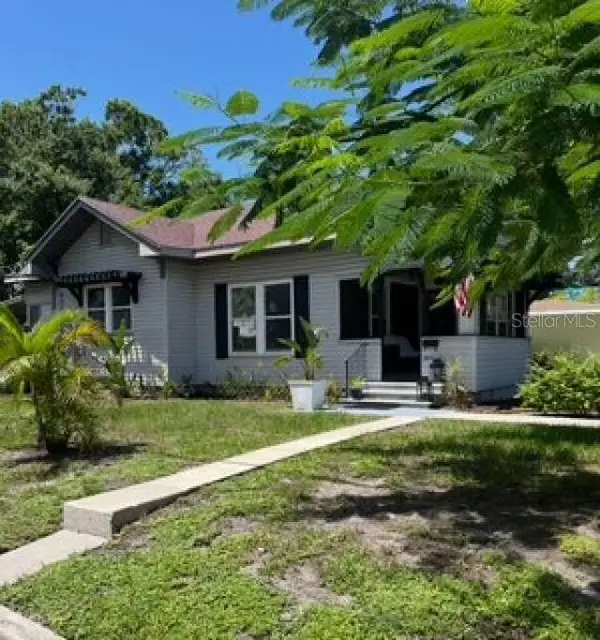 2802 4th Avenue W, BRADENTON, FL 34205
