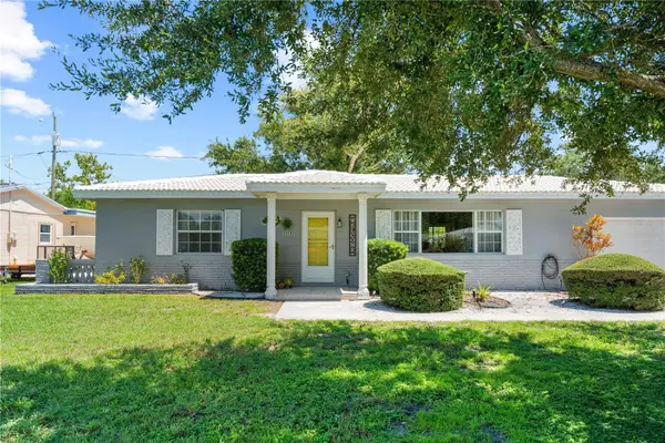 5920 49th Avenue N, KENNETH CITY, FL 33709