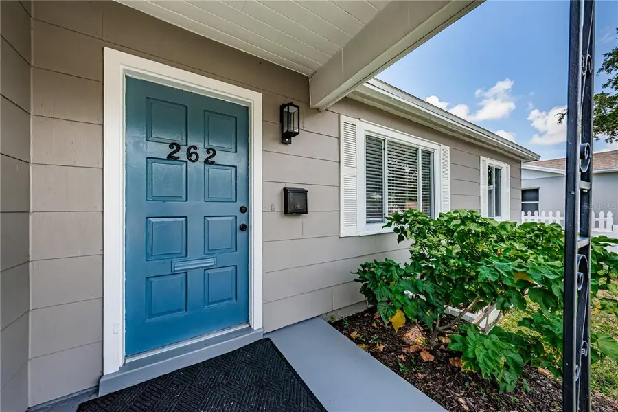 262 40 Avenue Ne, Saint Petersburg, FL 33703 - #2