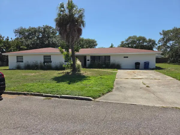 2711 Queen Street S, ST PETERSBURG, FL 33712