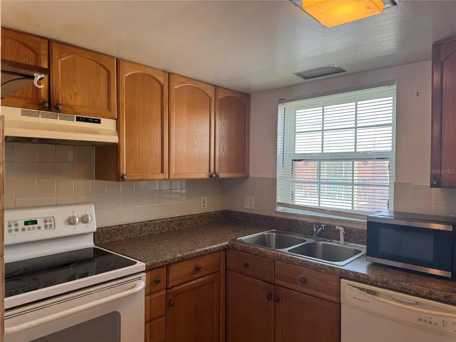 8542 10th Street N #C, Saint Petersburg, FL 33702 - #3
