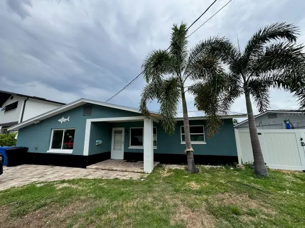 5451 Bayou Grande Boulevard Ne, ST PETERSBURG, FL 33703
