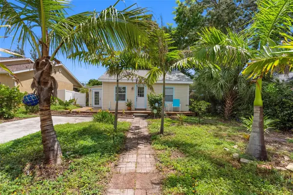 2222 Quincy Street S, ST PETERSBURG, FL 33711