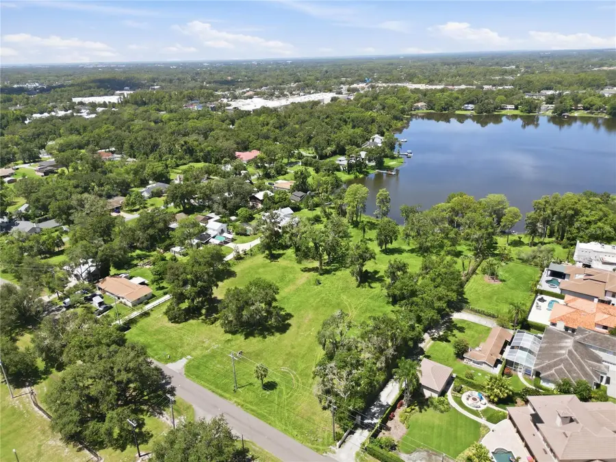 13416 N Lincoln Avenue, Tampa, FL 33618 - #3