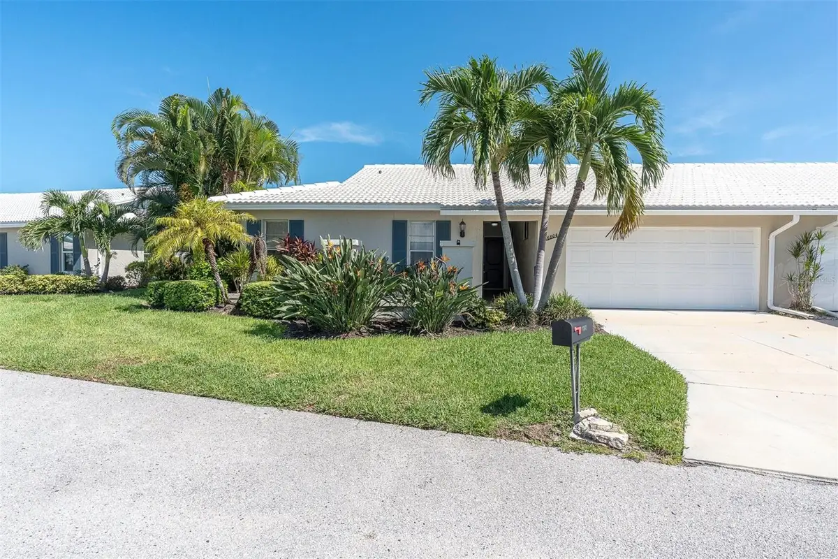 6804 W 8th Ave, Bradenton, FL 34209 - #1