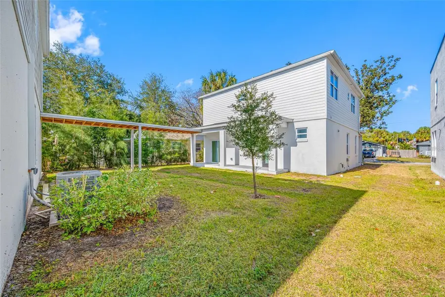 6910 Dartmouth Avenue N, Saint Petersburg, FL 33710 - #2