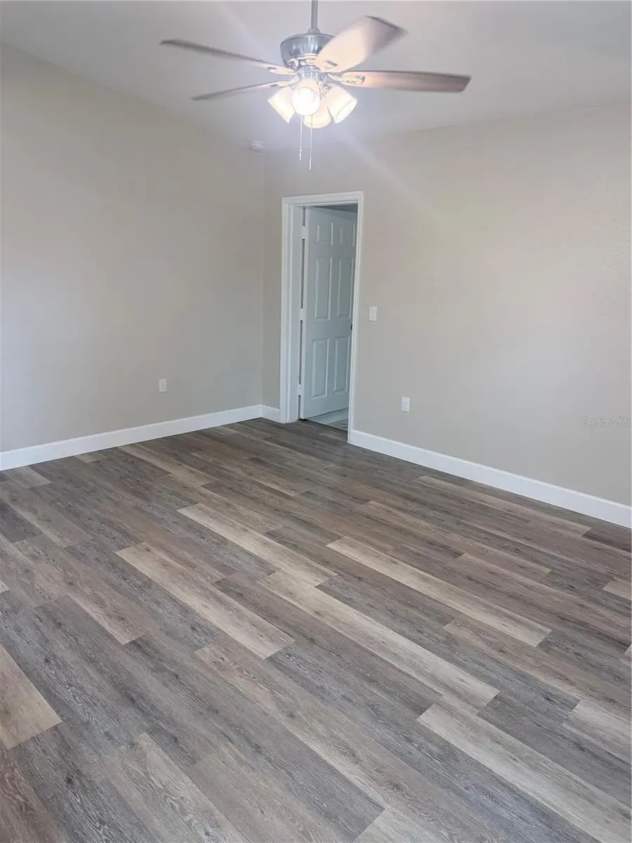 927 Lakewood Avenue, Tampa, FL 33613 - #2